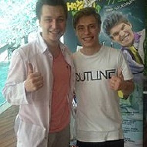 Александр Головин - актер театра и кино.